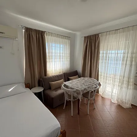 Horizont 아파트 *